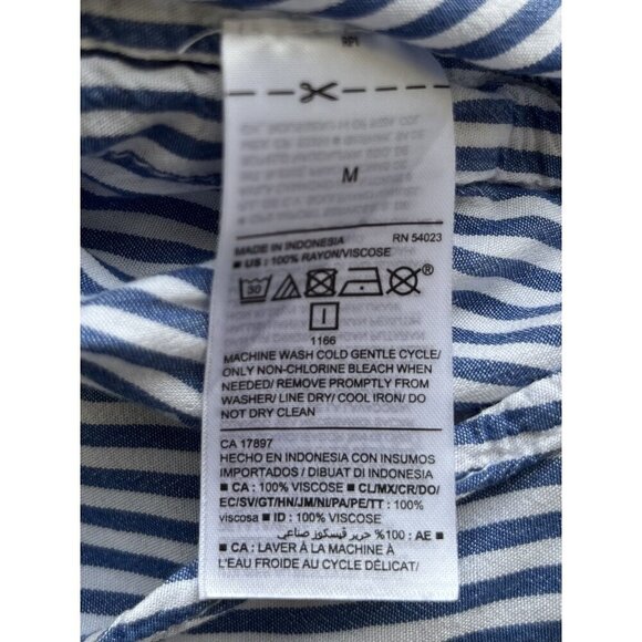 Old Navy M Seersucker Striped Tank Top Blue & White - Picture 5 of 5